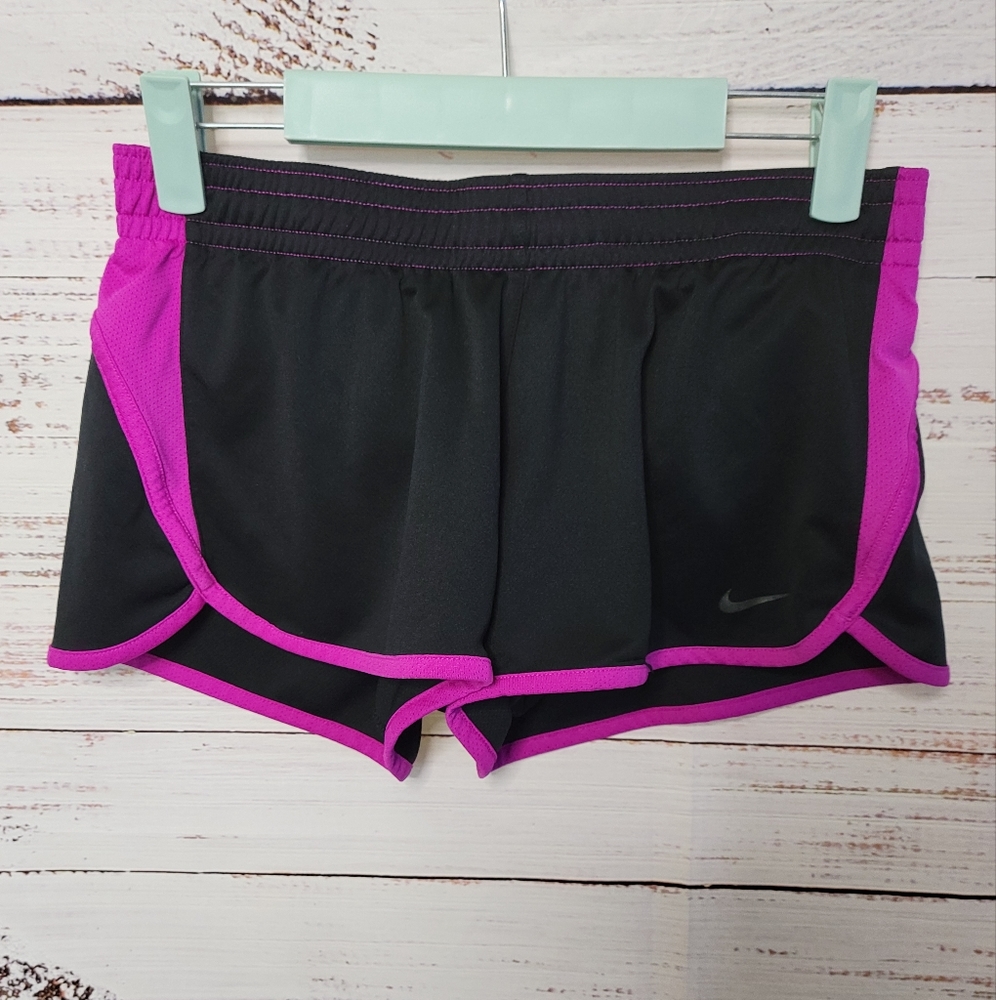 Nike S Dri-Fit Running shorts with liner